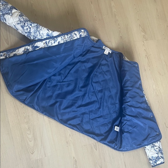 Rachel Zoe Floral Blue and White Puffer Jacket - Picture 6 of 7